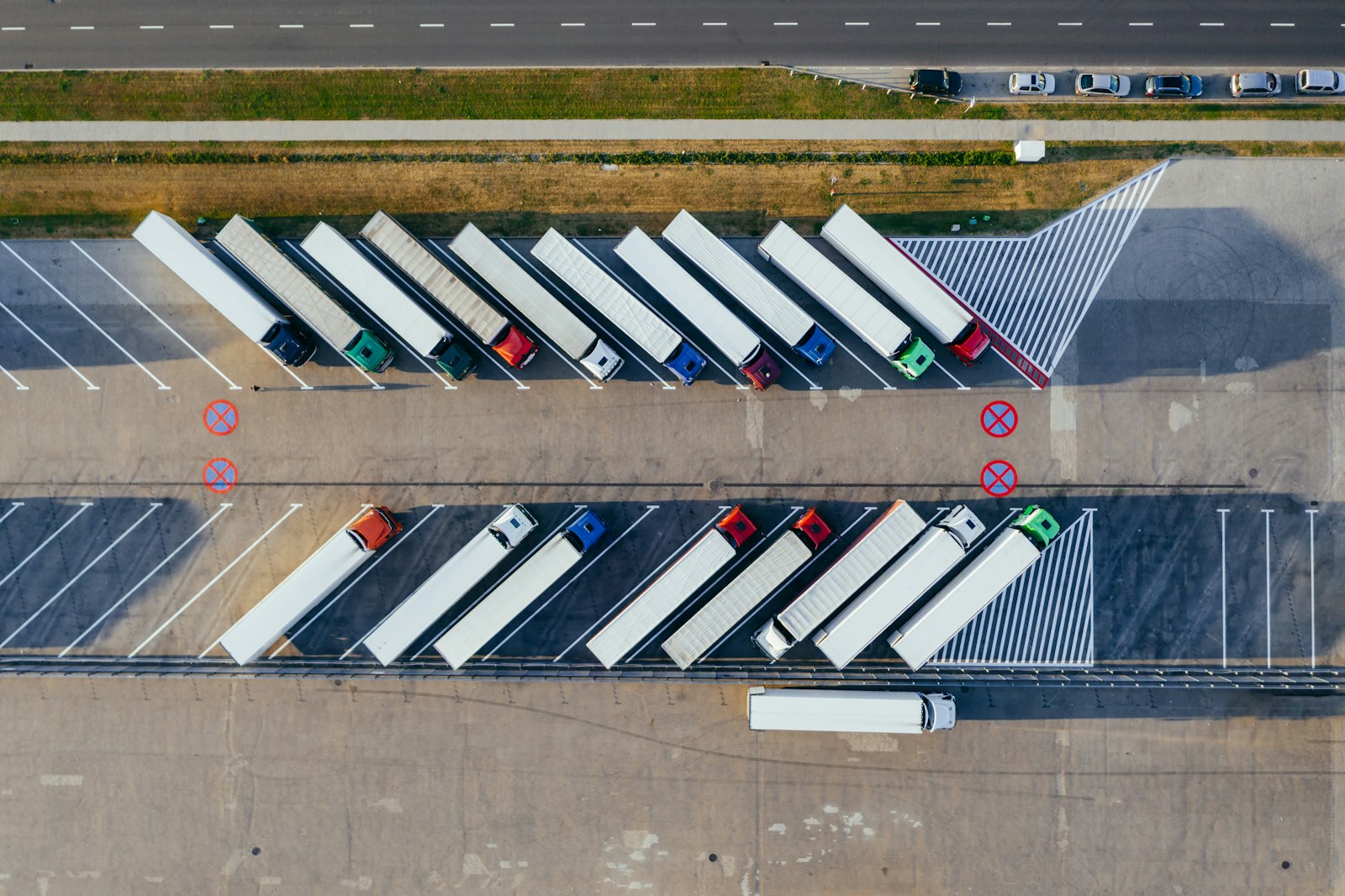 Đội xe vận tải logistics